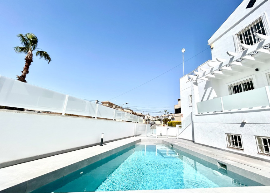 Reventa - 3. Casa indepiende - Villamartin - Costa Blanca Sur