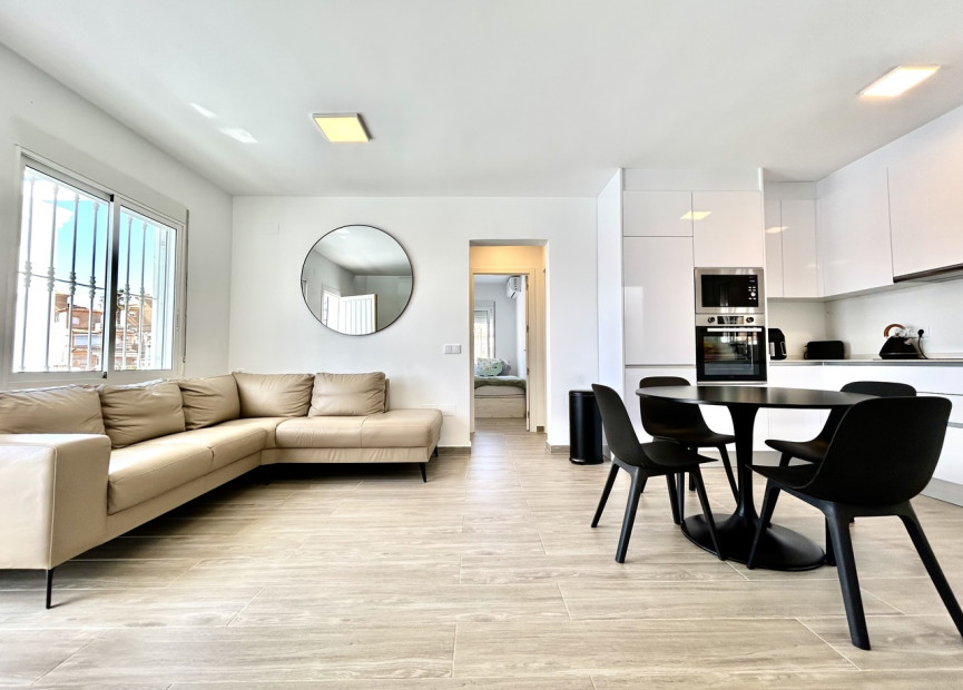 Reventa - 3. Casa indepiende - Villamartin - Costa Blanca Sur