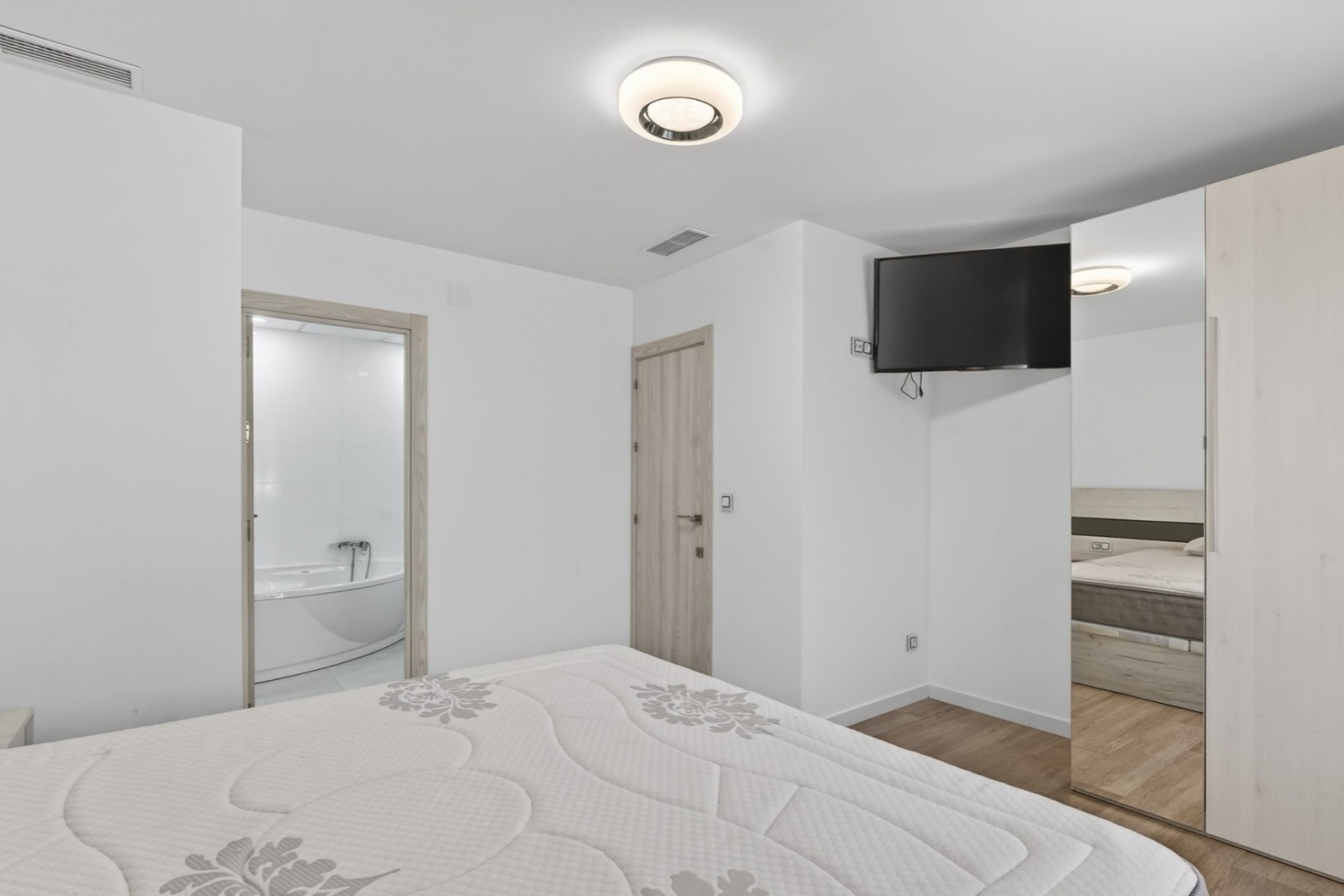 Reventa - 3. Casa pareada - Alicante - Costa Blanca Norte 