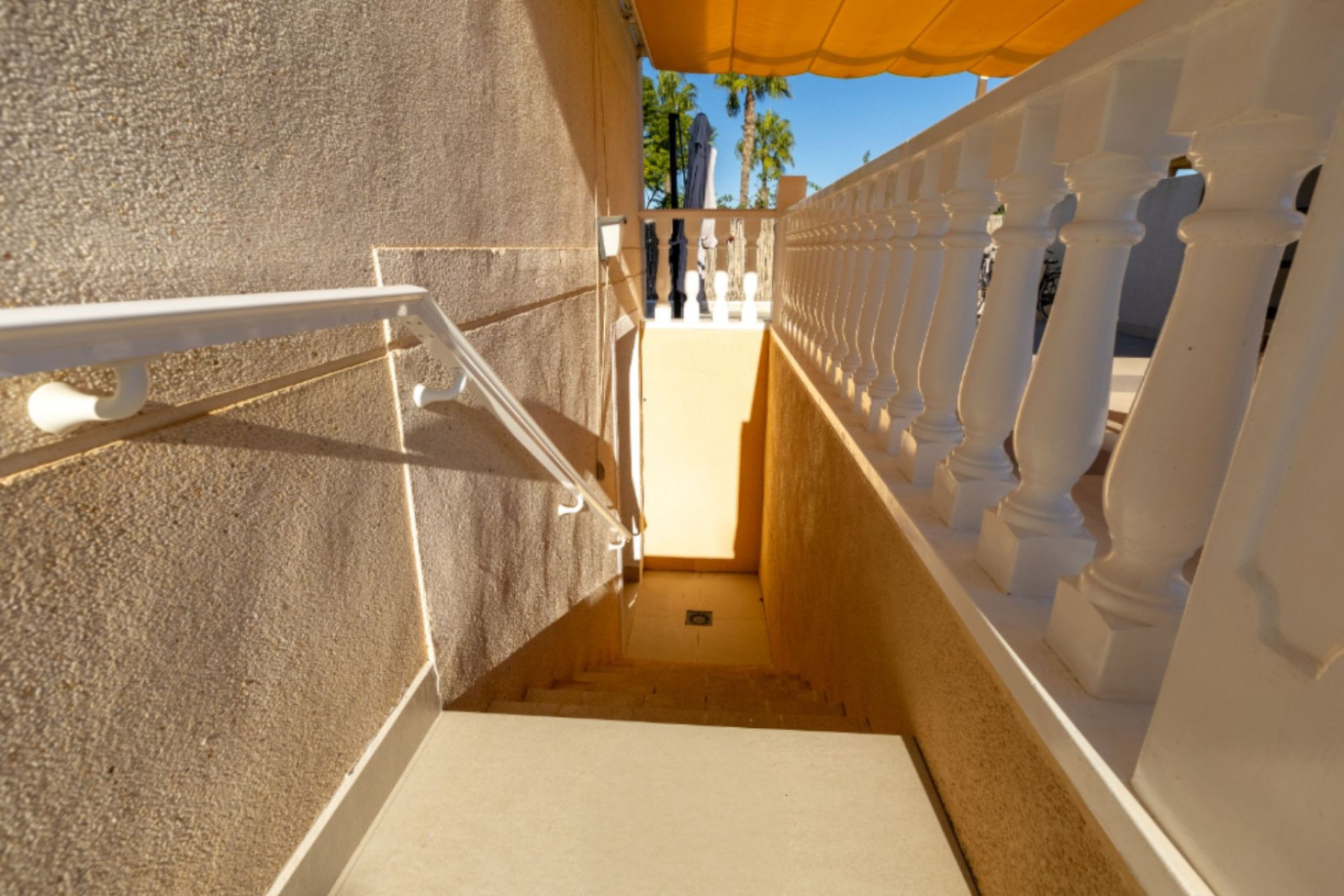 Reventa - 3. Casa pareada - Benimar - Benimar I