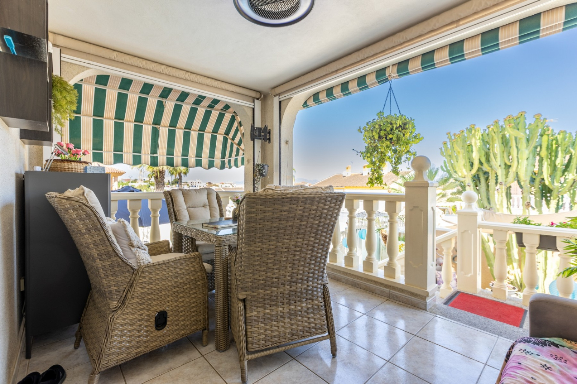 Reventa - 3. Casa pareada - Benimar - Costa Blanca Sur