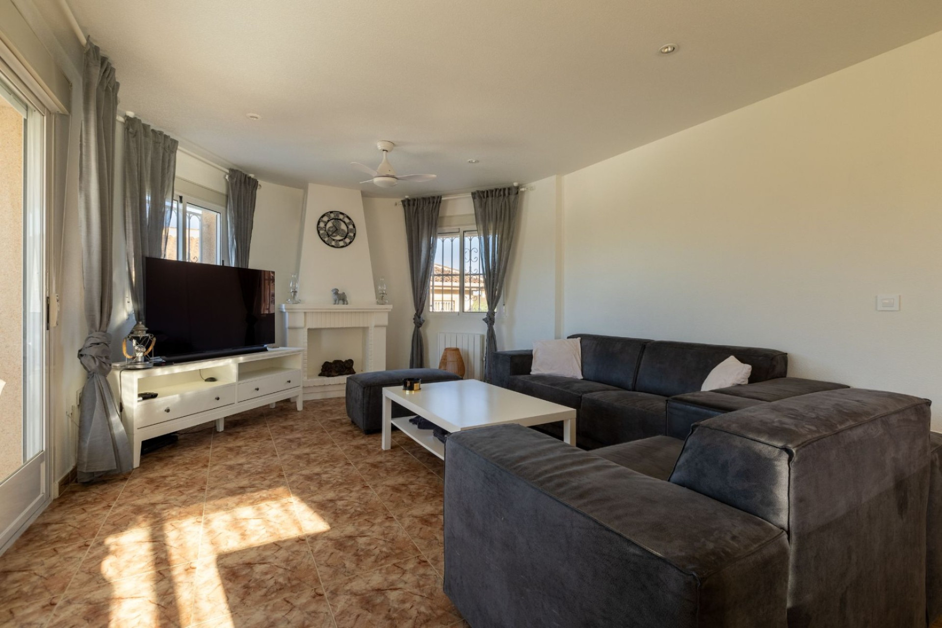 Reventa - 3. Casa pareada - Benimar - Costa Blanca Sur