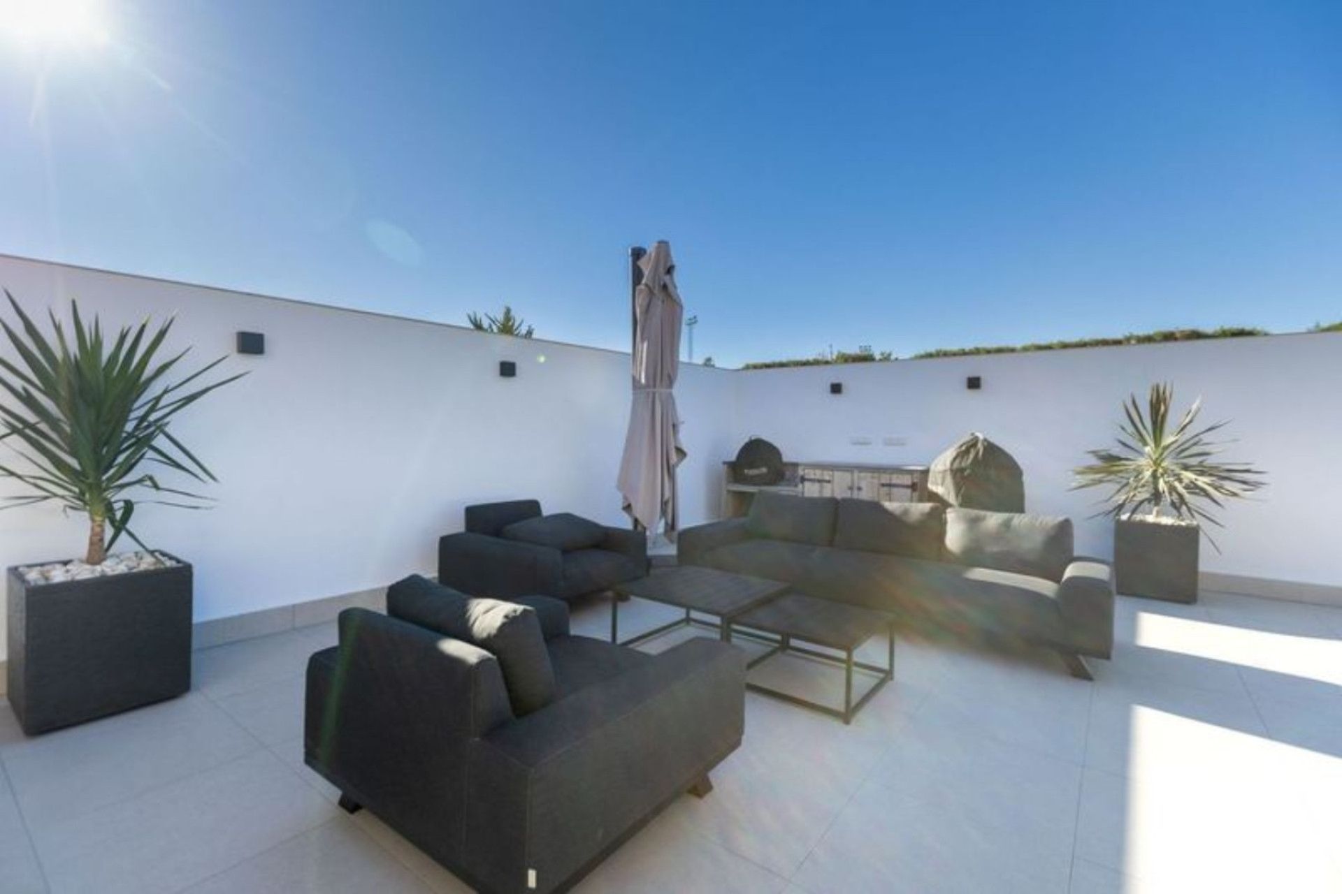 Reventa - 3. Casa pareada - Benimar - Costa Blanca Sur