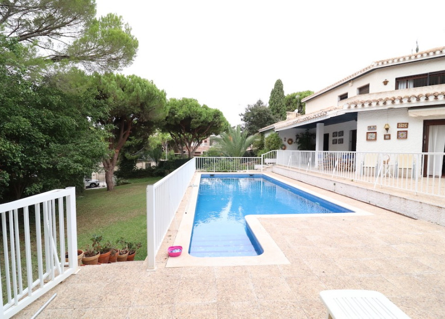 Reventa - 3. Casa pareada - Dehesa de Campoamor - Costa Blanca Sur