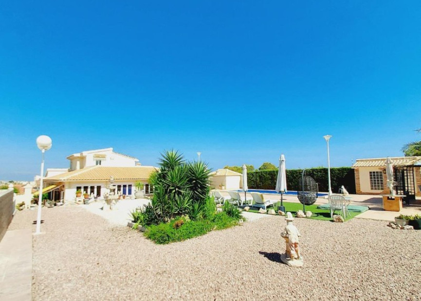 Reventa - 3. Casa pareada - Dehesa de Campoamor - Costa Blanca Sur