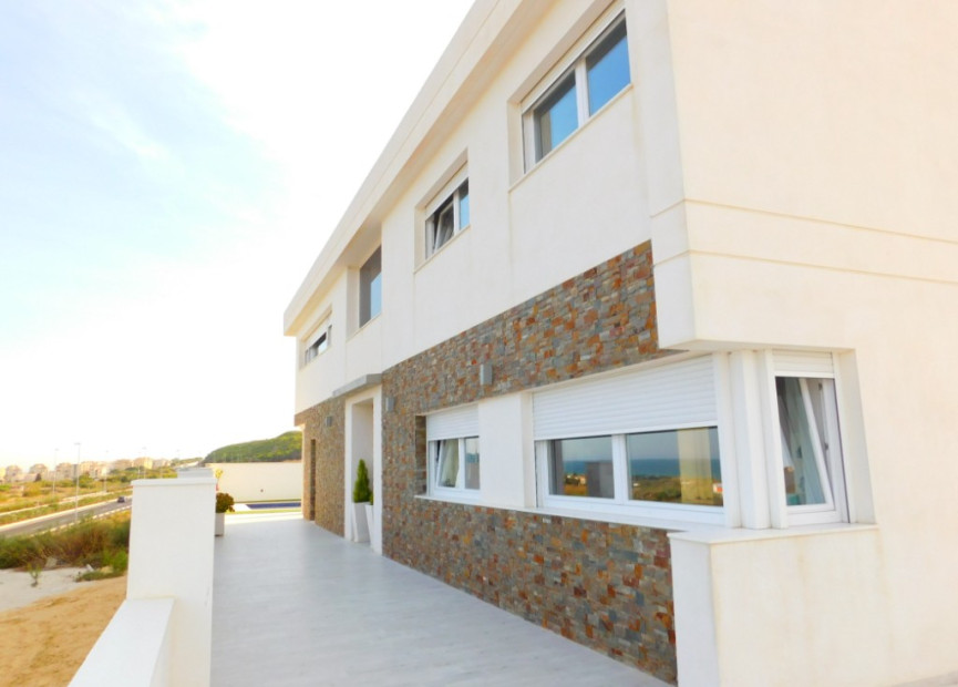 Reventa - 3. Casa pareada - Guardamar del Segura - Costa Blanca Sur