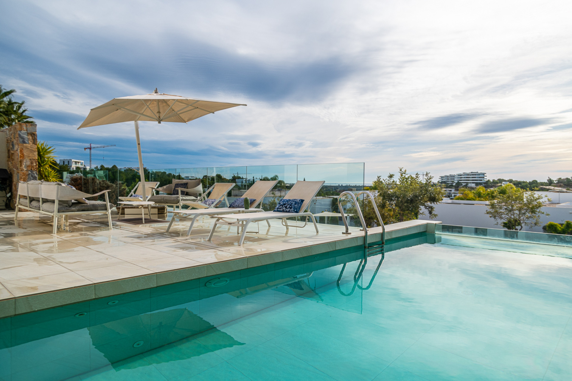 Reventa - 3. Casa pareada - Las Colinas Golf and Country Club - Costa Blanca Sur