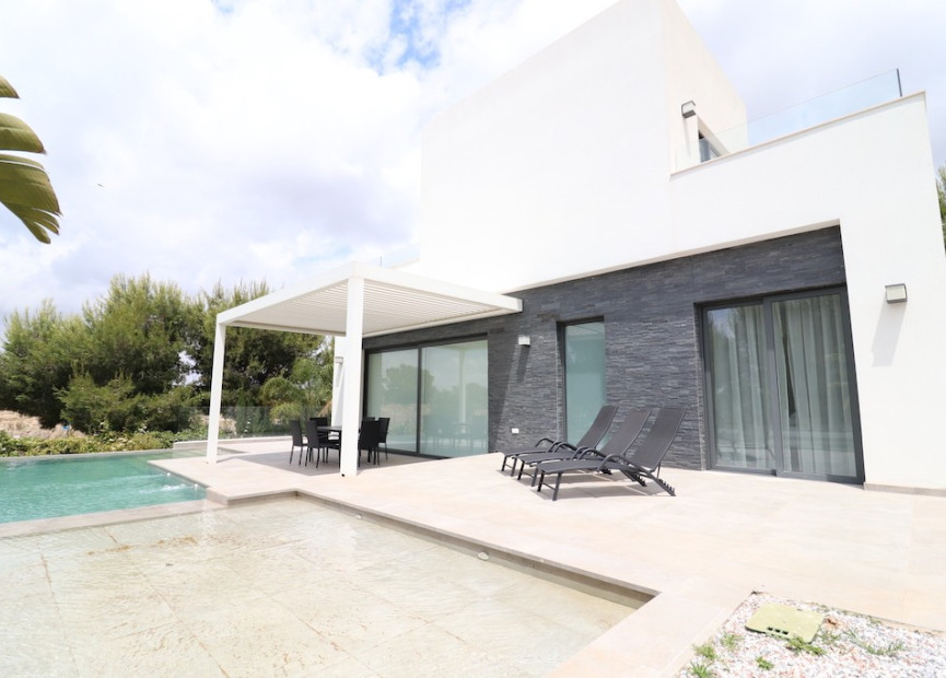 Reventa - 3. Casa pareada - Las Colinas Golf and Country Club - Costa Blanca Sur