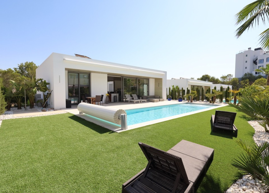 Reventa - 3. Casa pareada - Las Colinas Golf and Country Club - Costa Blanca Sur