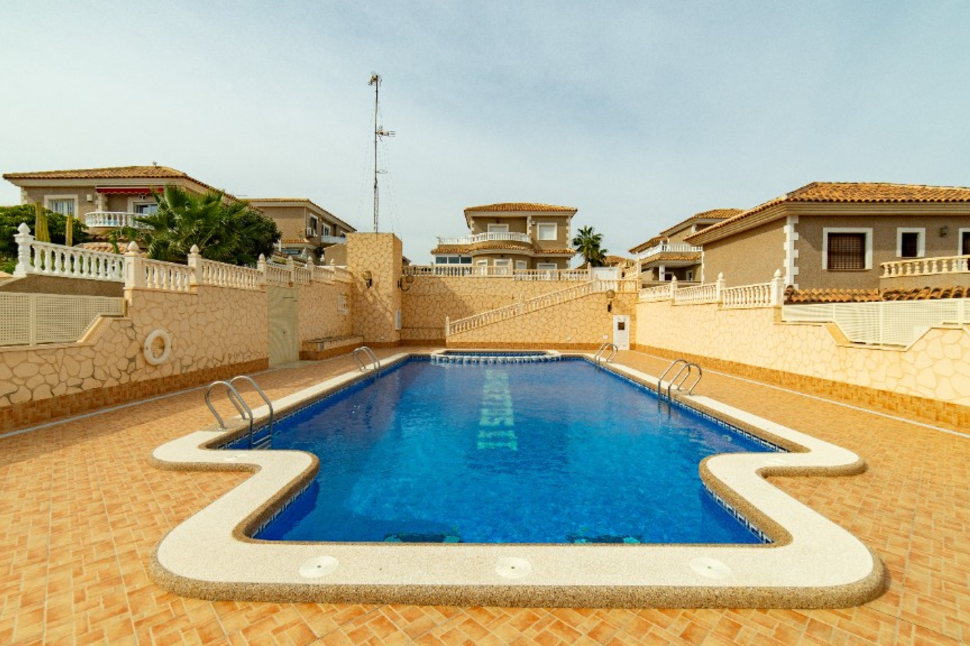 Reventa - 3. Casa pareada - Los Altos - Costa Blanca Sur
