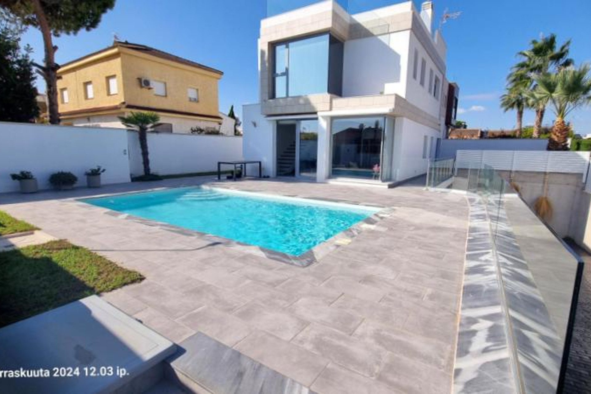 Reventa - 3. Casa pareada - Los Balcones - Costa Blanca Sur