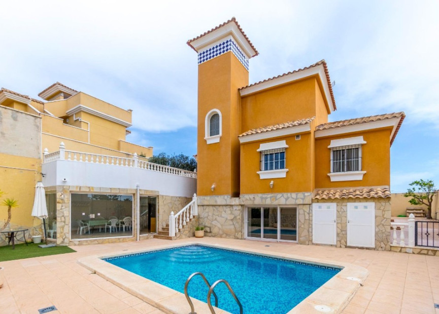 Reventa - 3. Casa pareada - Orihuela Costa - Costa Blanca Sur