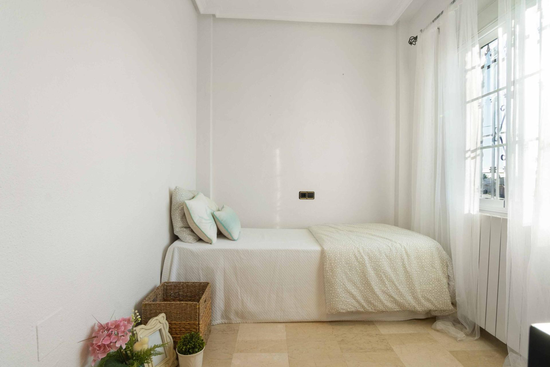 Reventa - 3. Casa pareada - Orihuela Costa - Los Almendros-La Florida