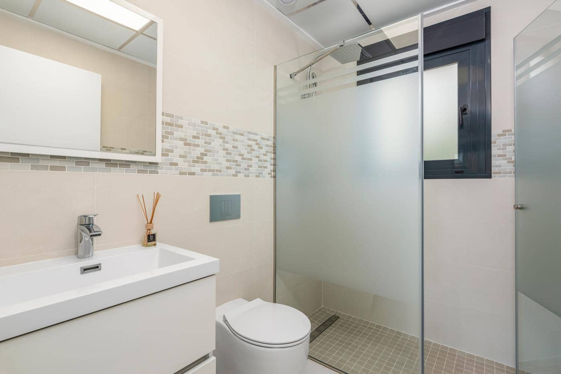 Reventa - 3. Casa pareada - Playa Honda - Costa Calida