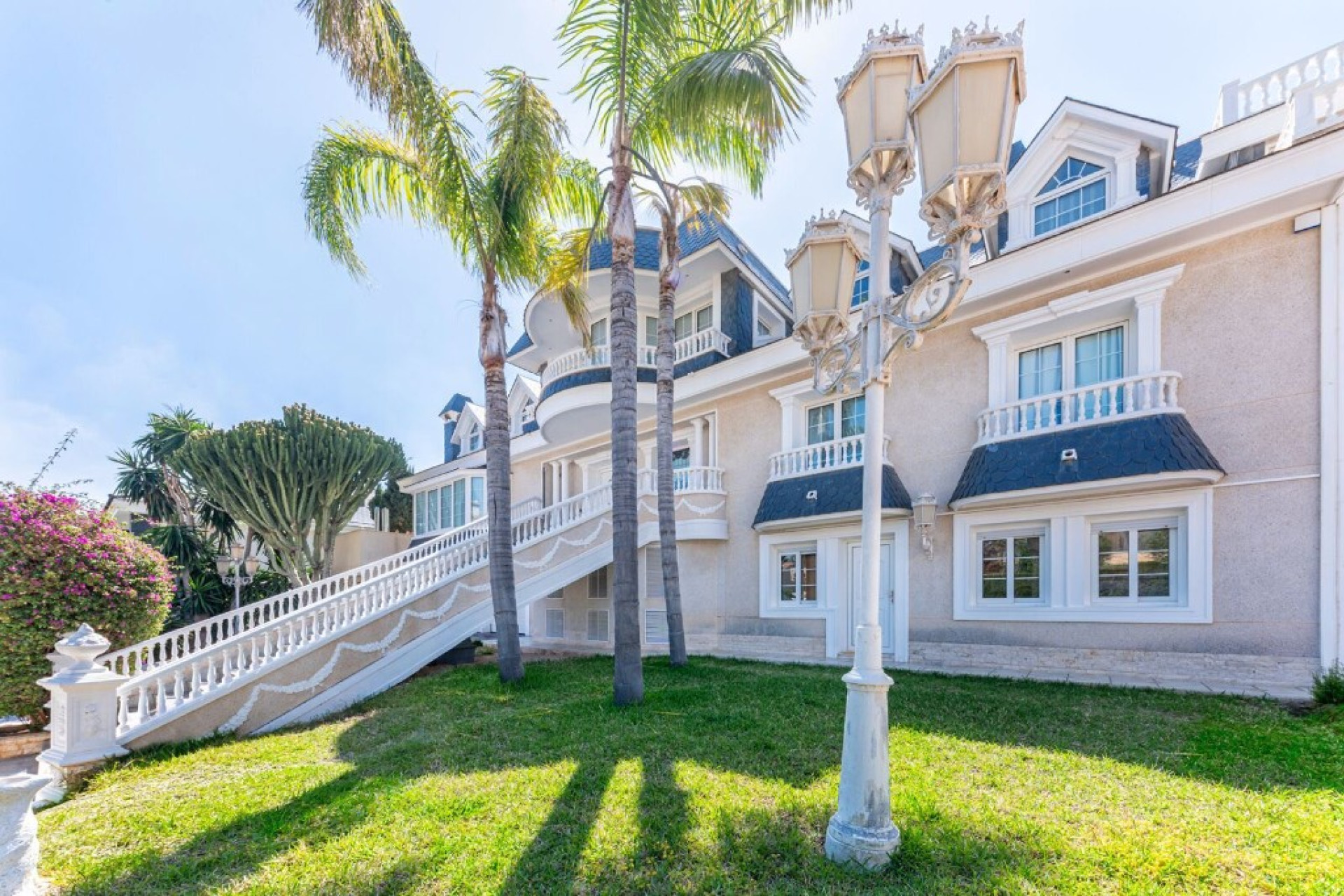 Reventa - 3. Casa pareada - Playa San Juan - Costa Blanca Norte 