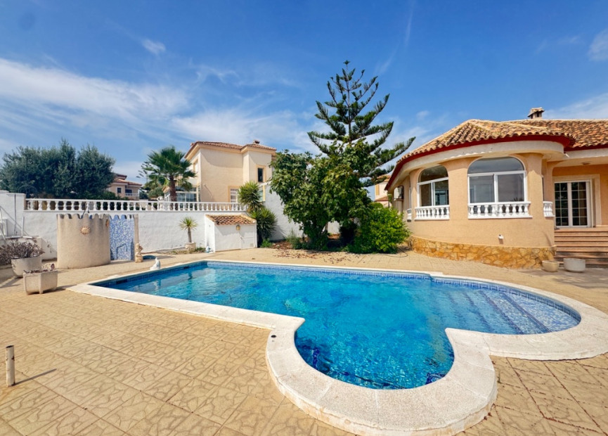 Reventa - 3. Casa pareada - San Miguel de Salinas - Costa Blanca Sur
