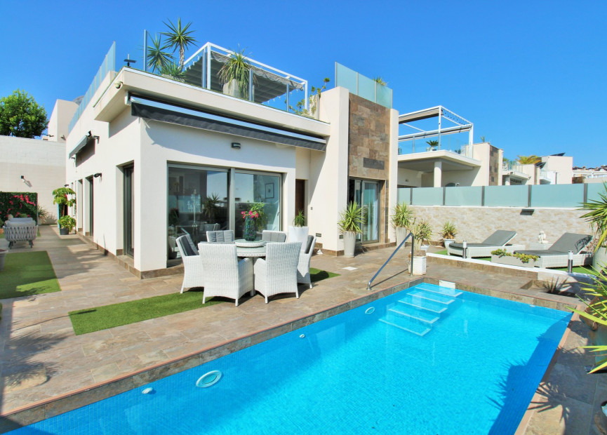 Reventa - 3. Casa pareada - Villamartin - Costa Blanca Sur