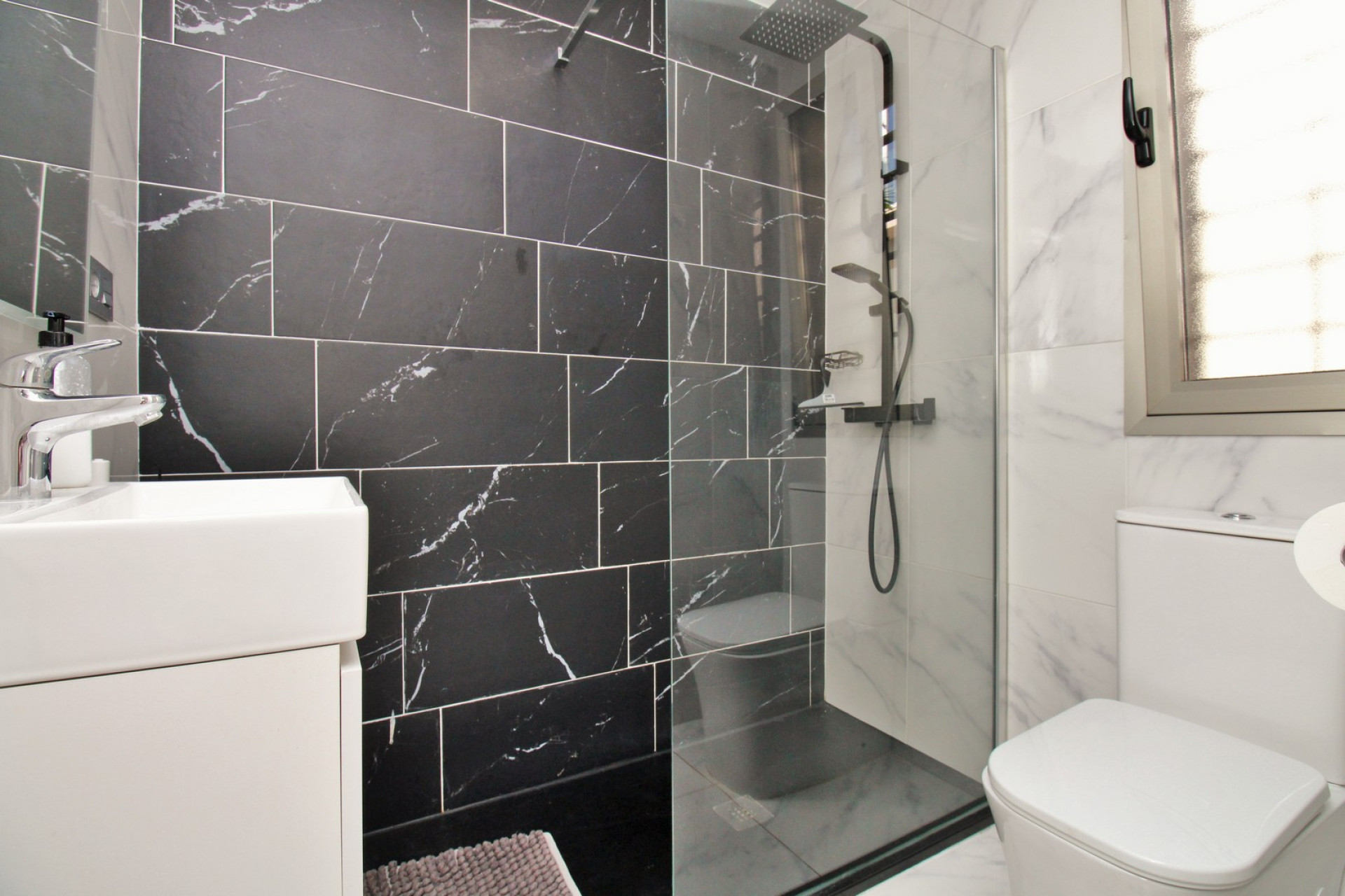 Reventa - 3. Casa pareada - Villamartin - Costa Blanca Sur