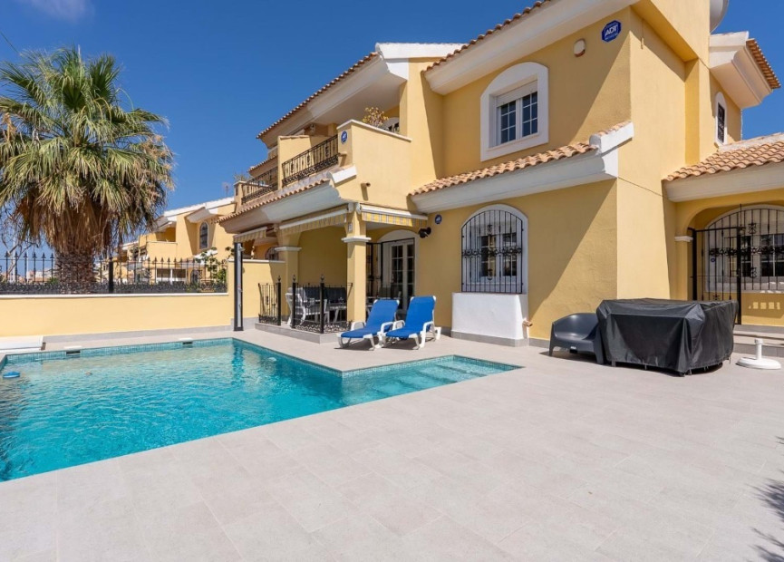 Reventa - 3. Casa pareada - Villamartin - Costa Blanca Sur