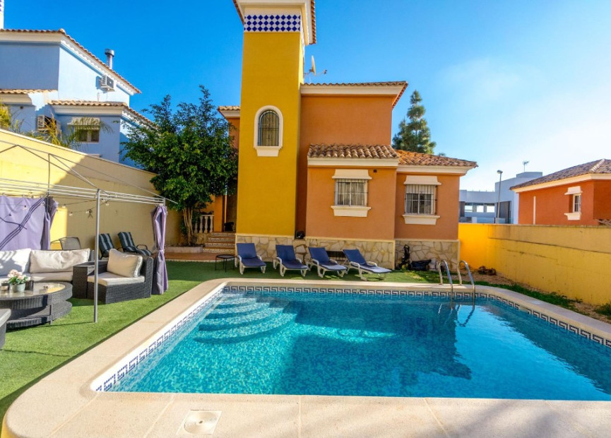 Reventa - 3. Casa pareada - Villamartin - Costa Blanca Sur
