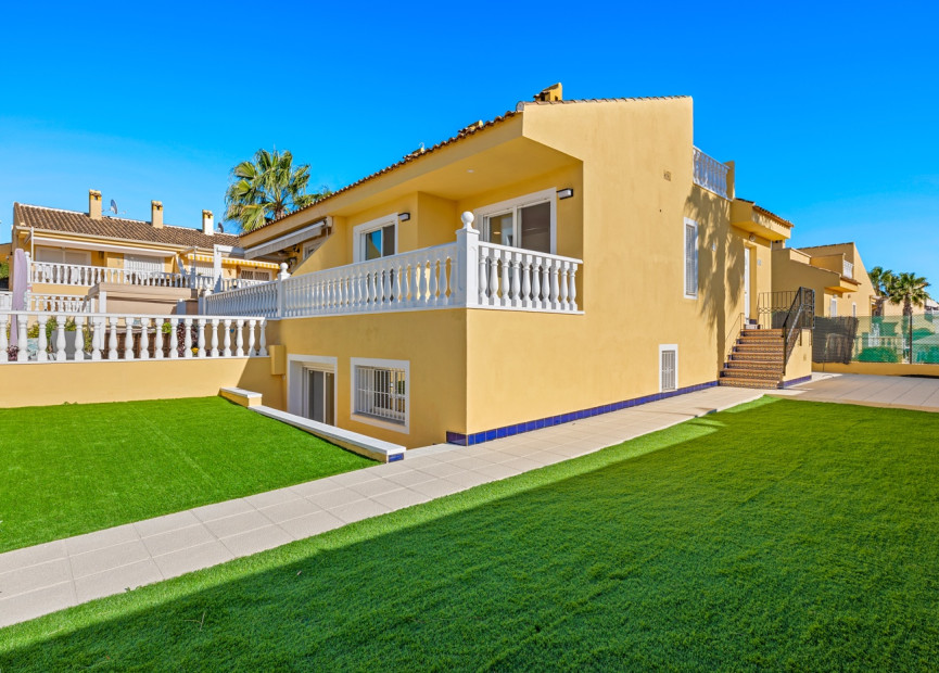 Reventa - 4. Chalet pareado - Benimar - Costa Blanca Sur