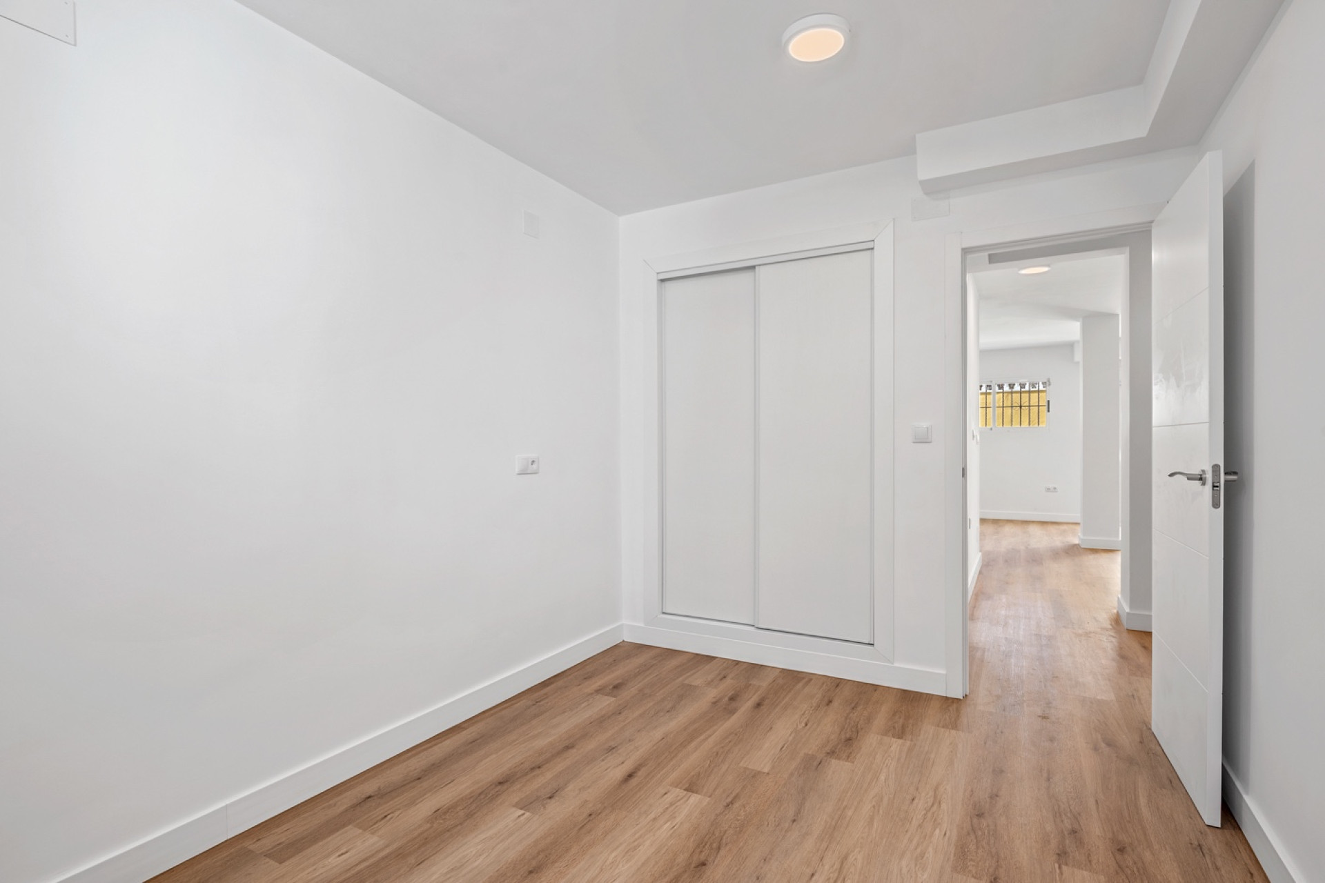 Reventa - 4. Chalet pareado - Benimar - Costa Blanca Sur