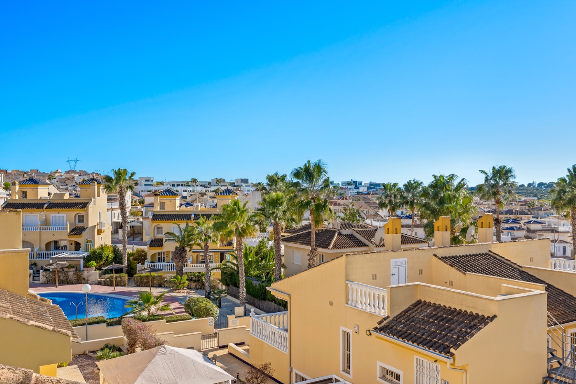 Reventa - 4. Chalet pareado - Benimar - Costa Blanca Sur