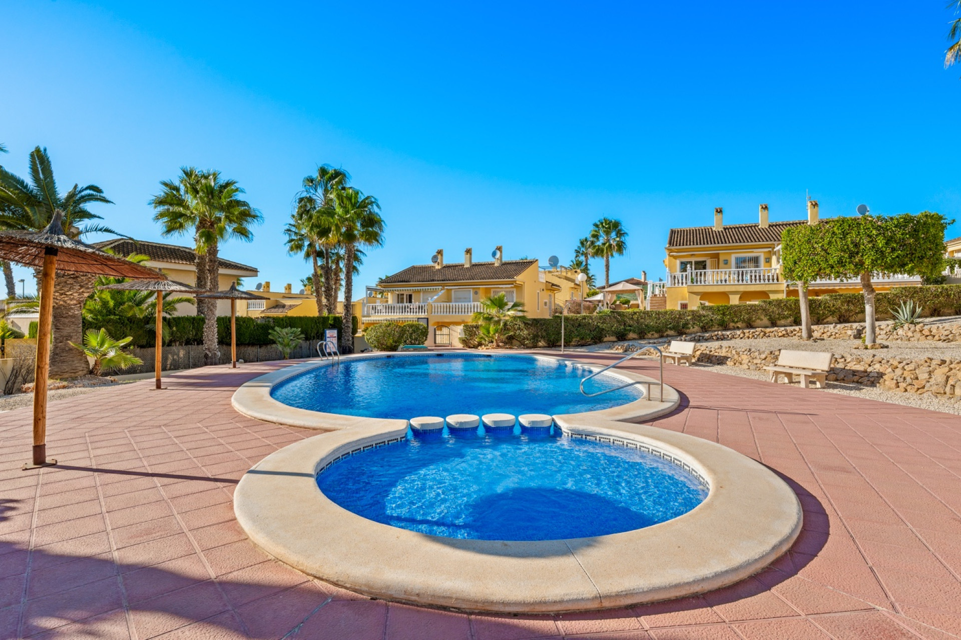 Reventa - 4. Chalet pareado - Benimar - Costa Blanca Sur