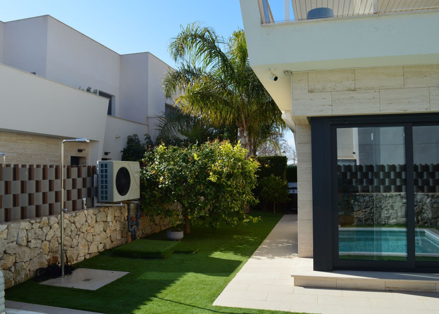 Reventa - 4. Chalet pareado - Pilar de la Horadada - Costa Blanca Sur