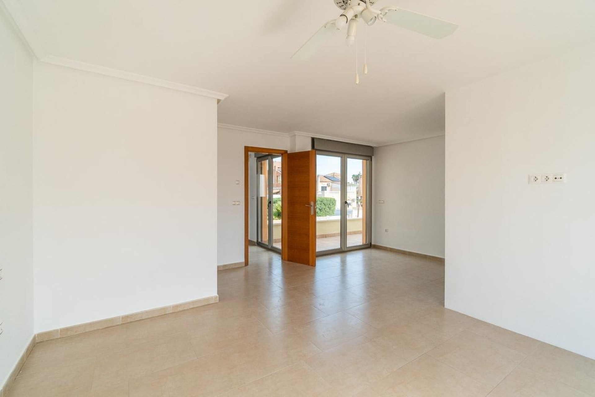 Reventa - 4. House - Detached Villa - Torrevieja - Aguas nuevas 2