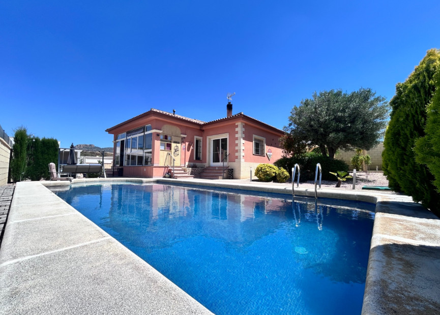 Reventa - 6. Independent villa - La Romana - Costa Blanca Norte 