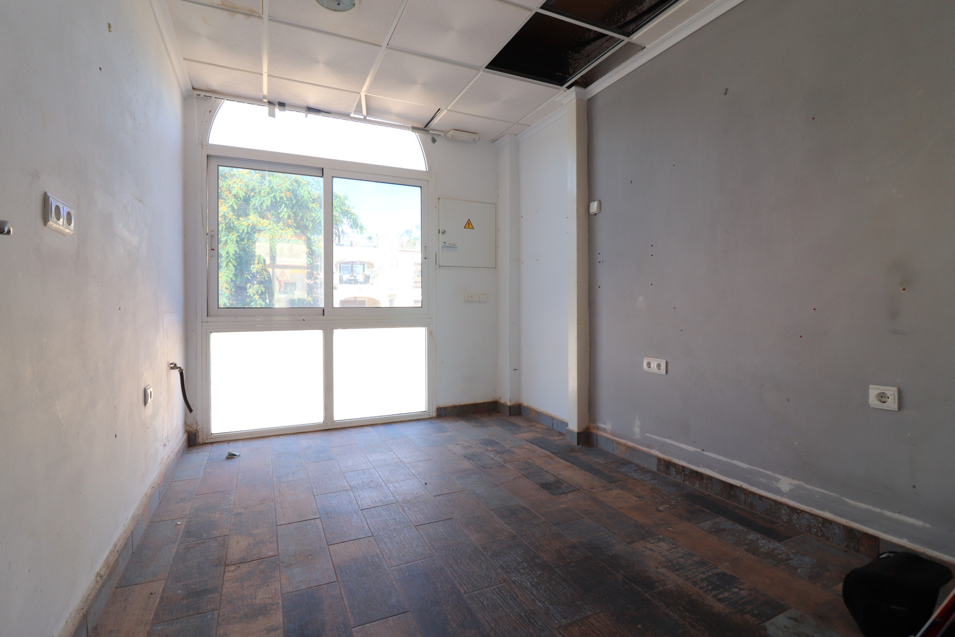 Reventa - Propiedades comerciales - Algorfa - Costa Blanca Sur