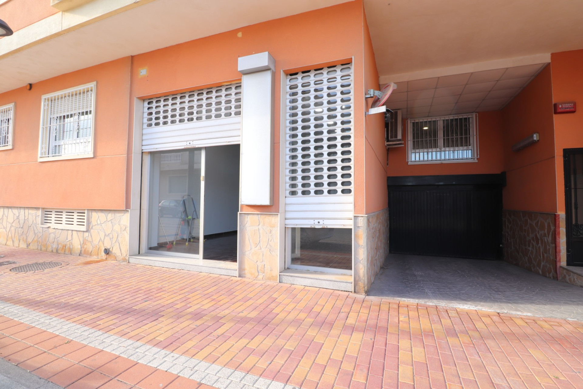 Reventa - Propiedades comerciales - Formentera del Segura - Costa Blanca Sur