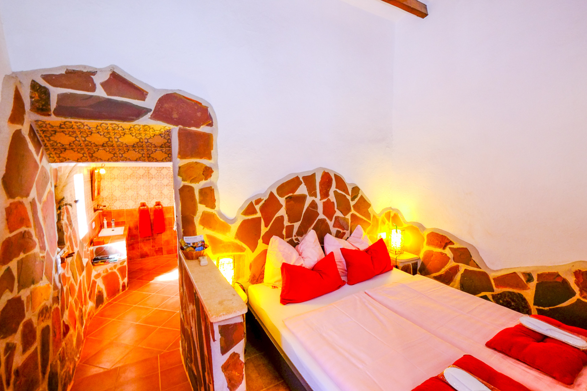 Reventa - Propiedades comerciales - Hondón de las Nieves - Costa Blanca Sur