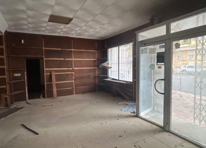 Reventa - Propiedades comerciales - Jacarilla - Costa Blanca Sur