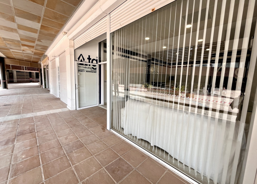 Reventa - Propiedades comerciales - Playa Flamenca - Costa Blanca Sur