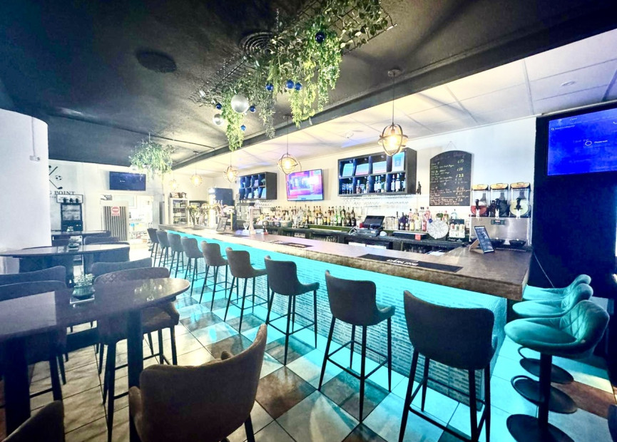 Reventa - Propiedades comerciales - San Miguel de Salinas - Costa Blanca Sur