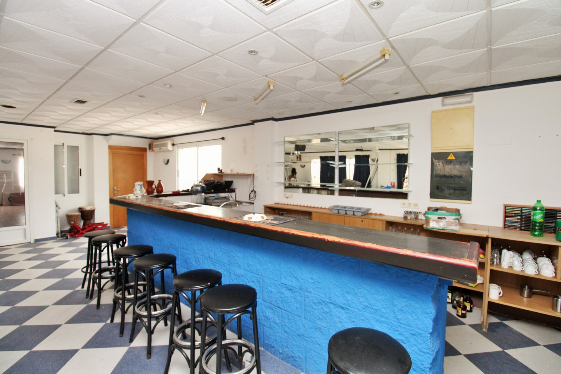 Reventa - Propiedades comerciales - Villamartin - Costa Blanca Sur