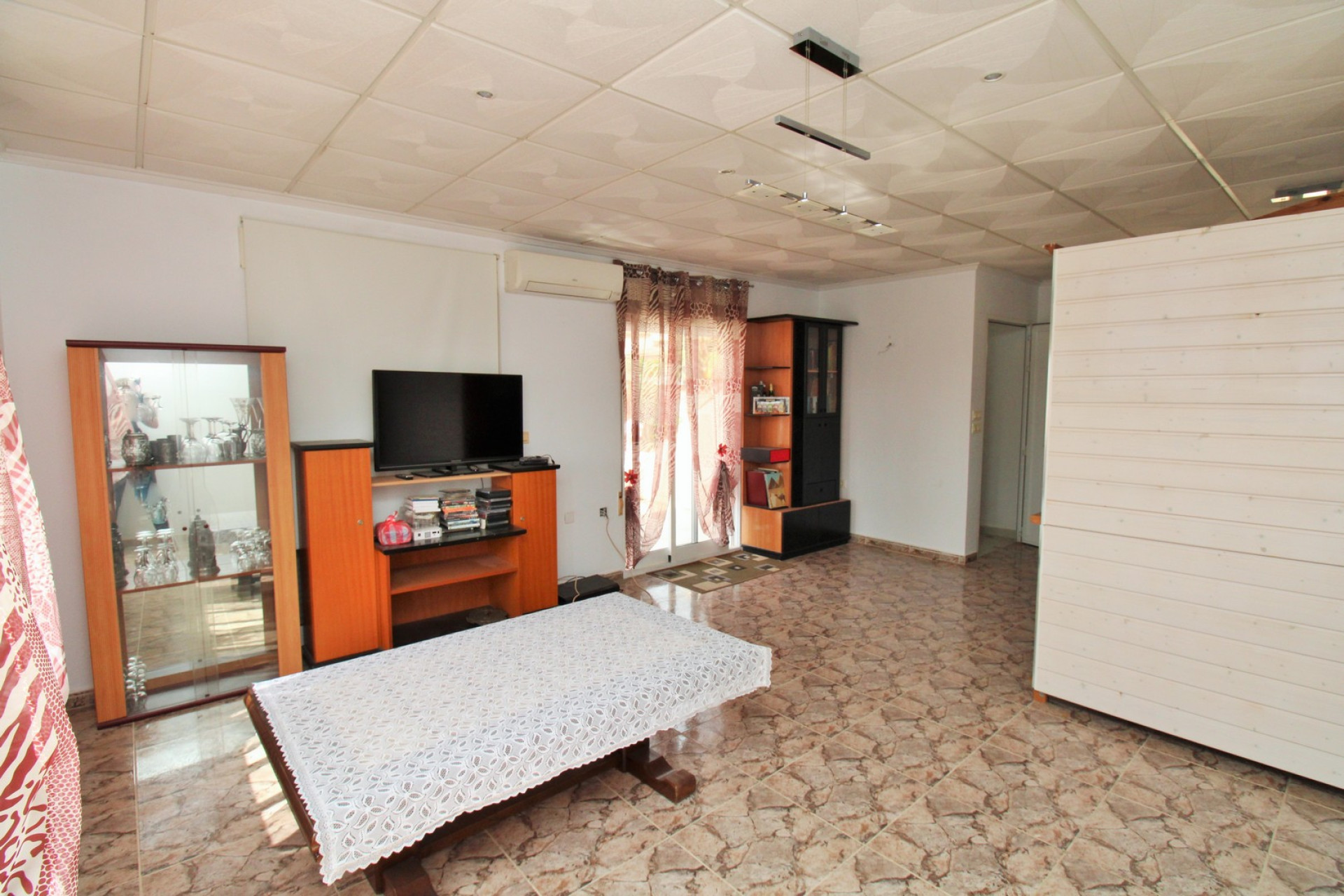 Reventa - Propiedades comerciales - Villamartin - Costa Blanca Sur