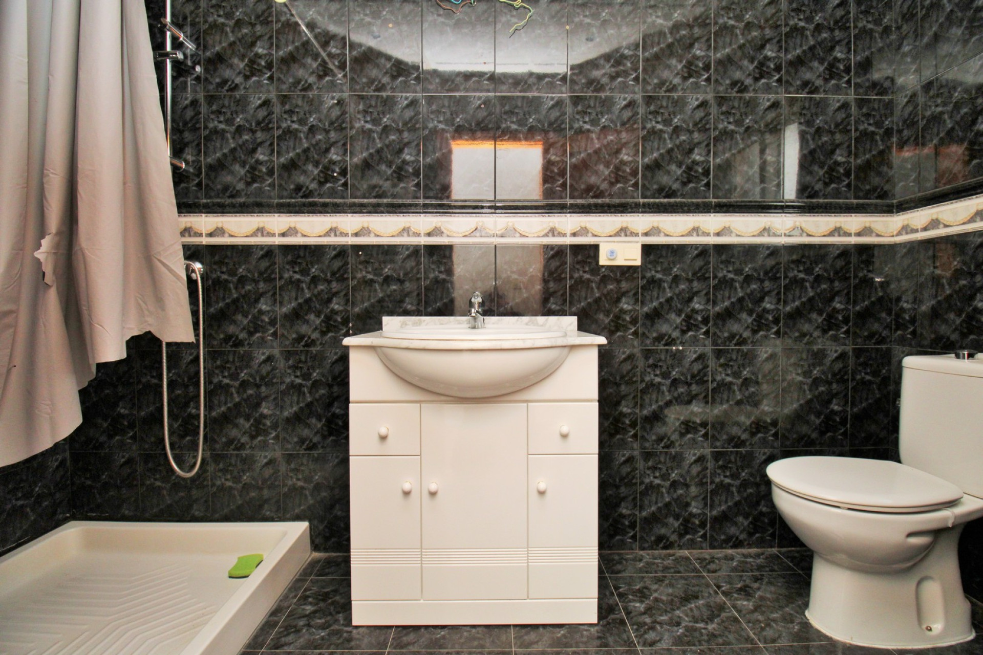 Reventa - Propiedades comerciales - Villamartin - Costa Blanca Sur