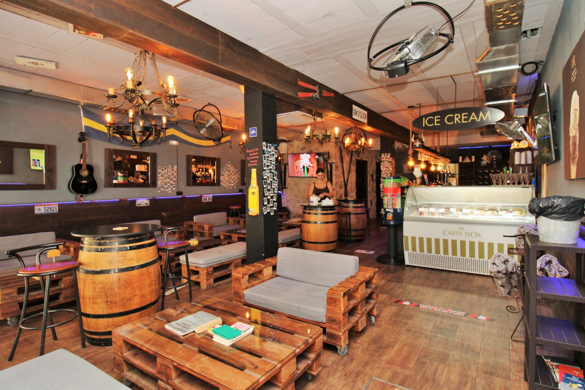 Reventa - Propiedades comerciales - Villamartin - Costa Blanca Sur