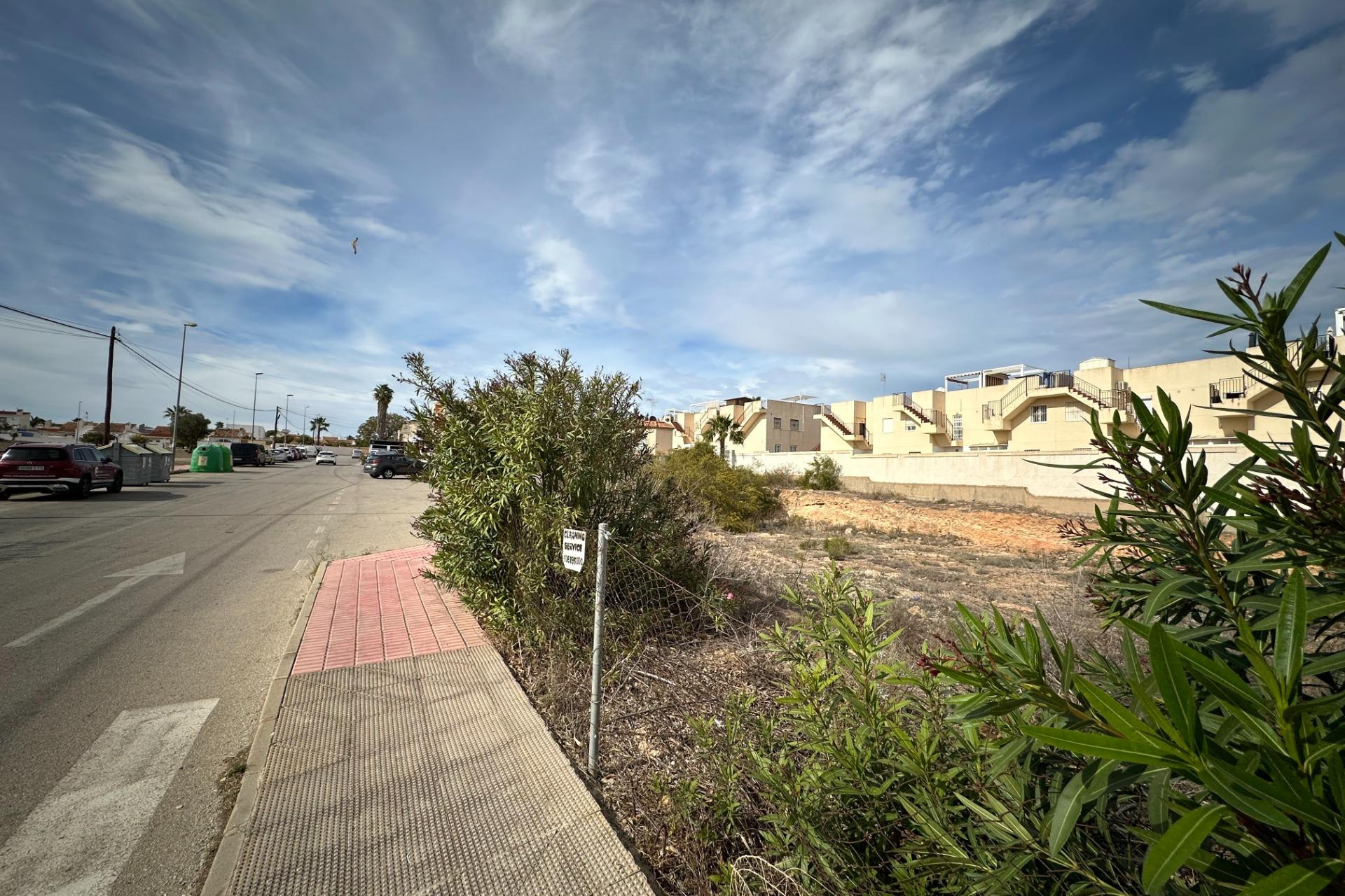 Reventa - Urban building plot - Orihuela Costa