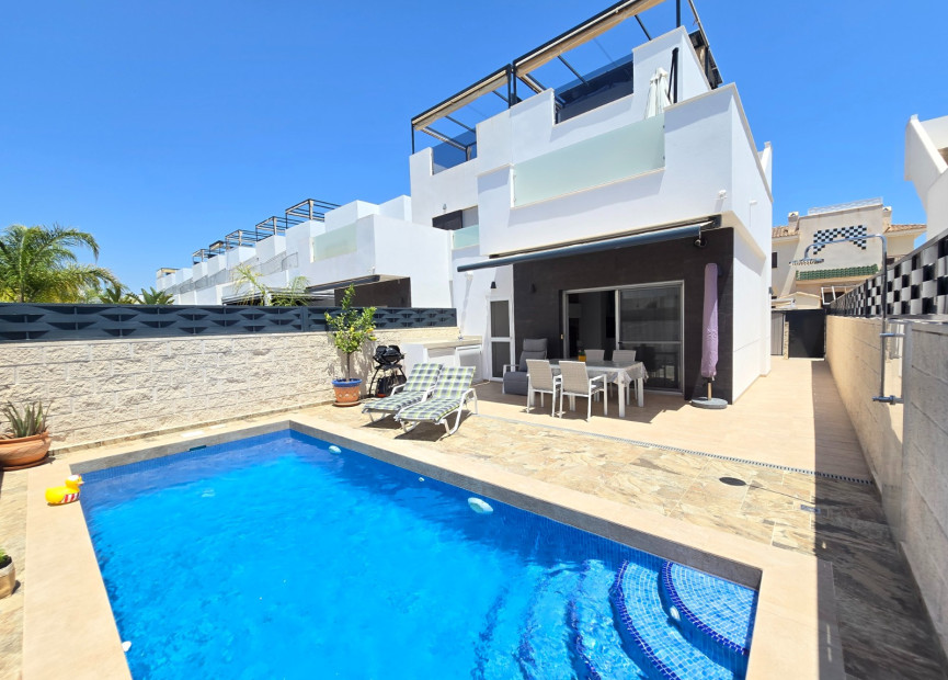 Reventa - Villa * - Ciudad Quesada * - Doña Pepa *