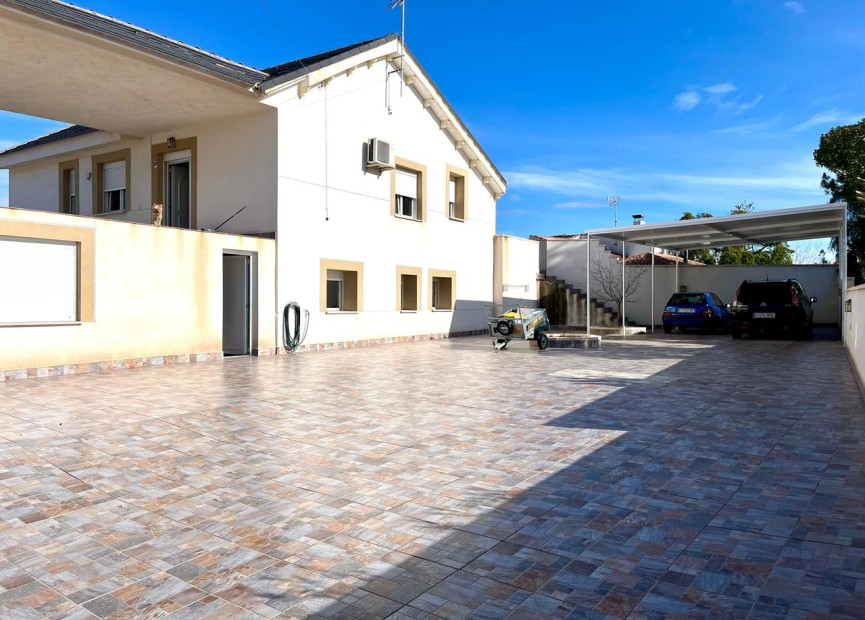 Reventa - Villa - Los Balcones - Orihuela Costa