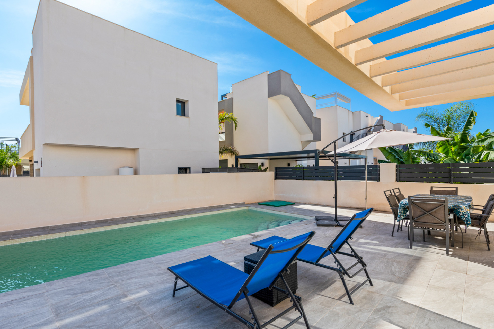 Reventa - Villa - Los Montesinos - Torrevieja