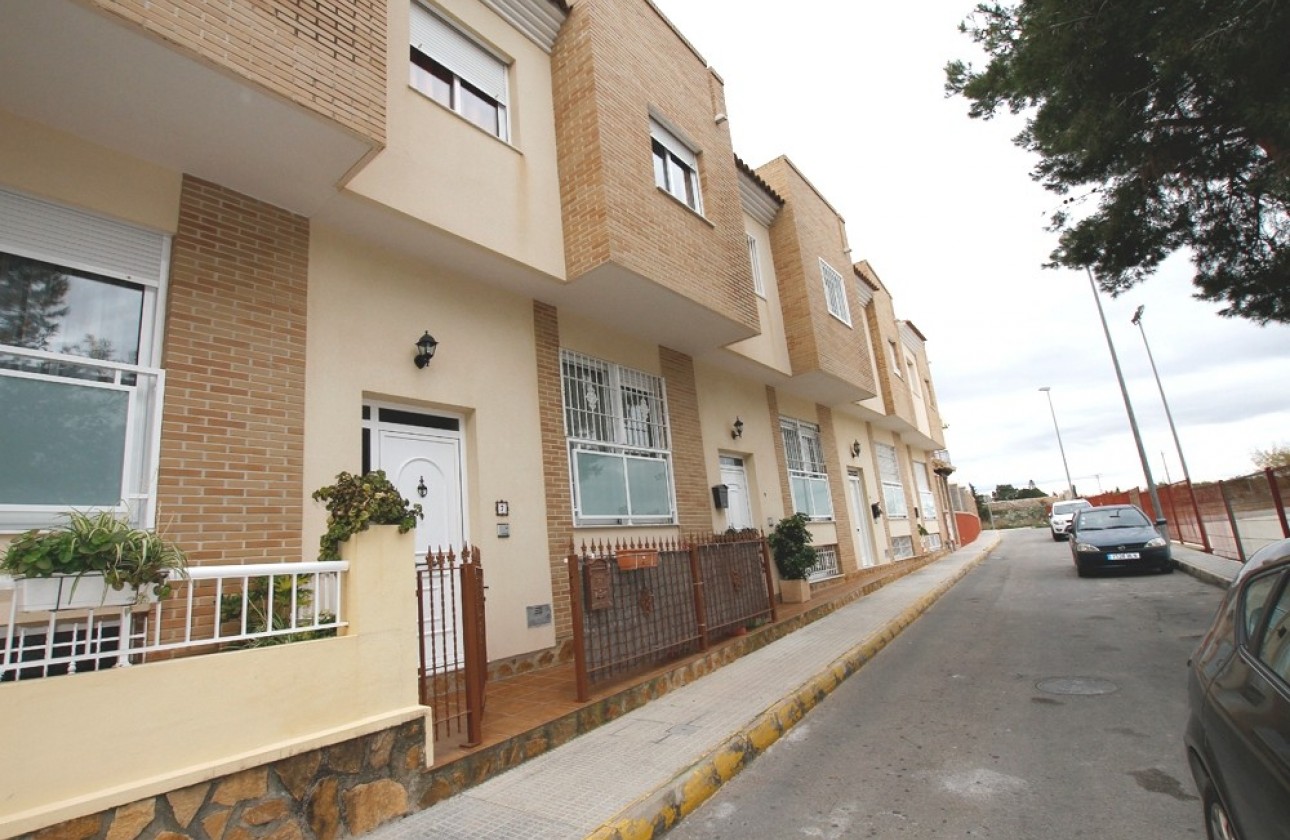 Reventa - Villa - Los Montesinos - Torrevieja