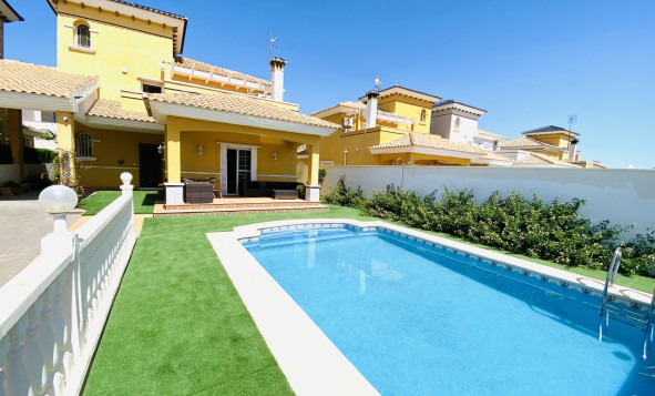 Villa - Herverkoop - Cabo Roig - Orihuela Costa