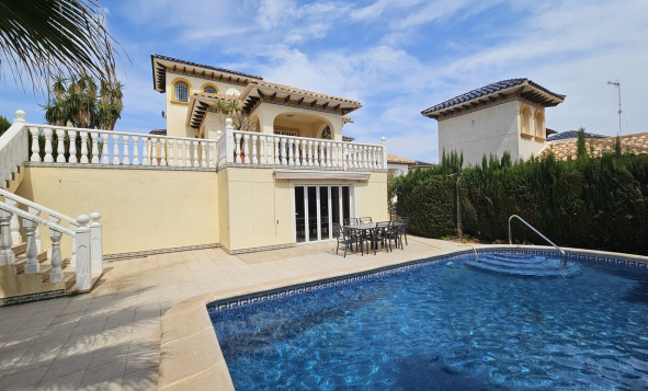 Villa - Herverkoop - La Zenia - Orihuela Costa