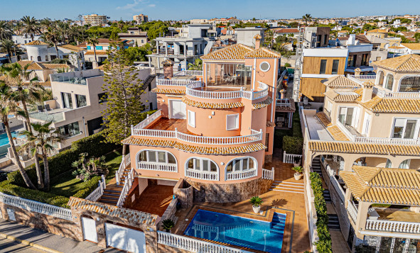 Villa - Herverkoop - La Zenia - Orihuela Costa