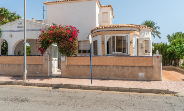 Villa - Herverkoop - Orihuela Costa - Orihuela Costa